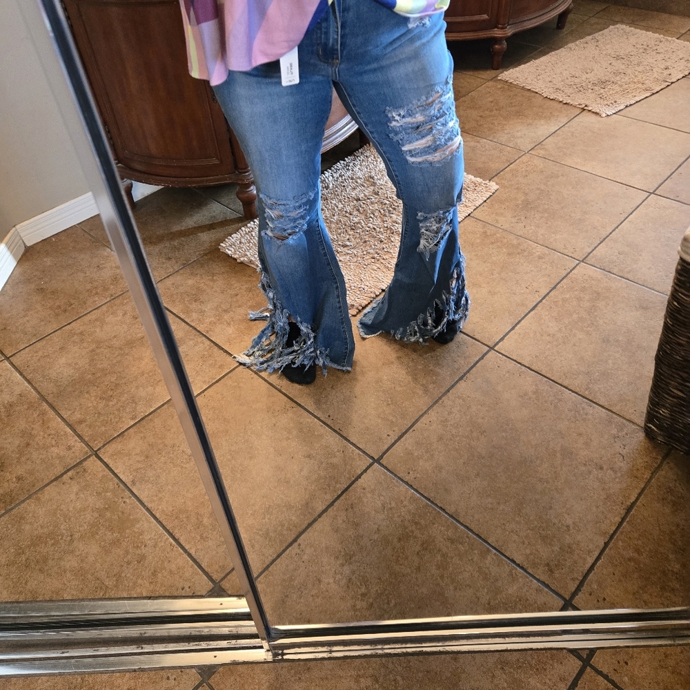 Distressed Blue Flare Jeans with Fringe By Rue Size 14 NWT - Picture 9 of 11